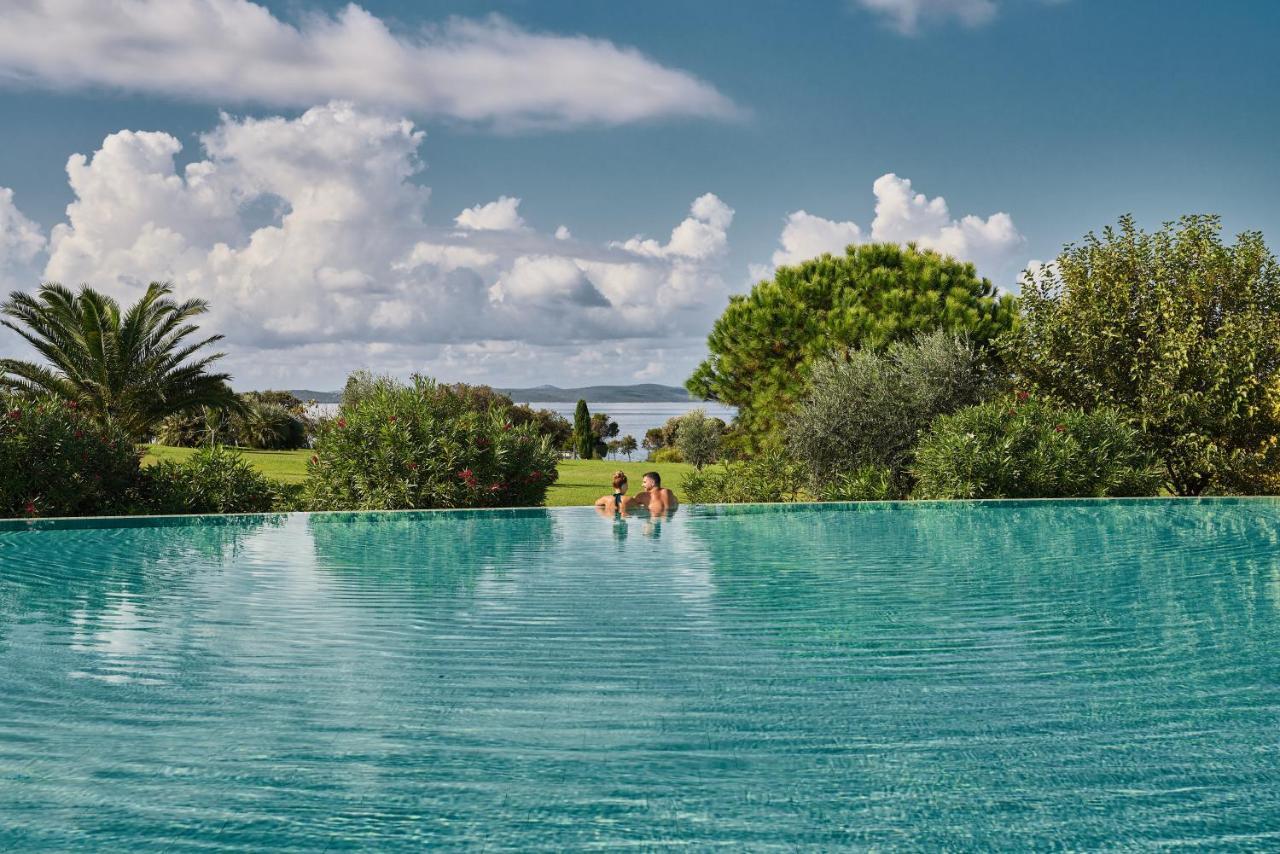Falkensteiner Hotel & Spa Iadera Petrcane Ngoại thất bức ảnh The resort's swimming pool