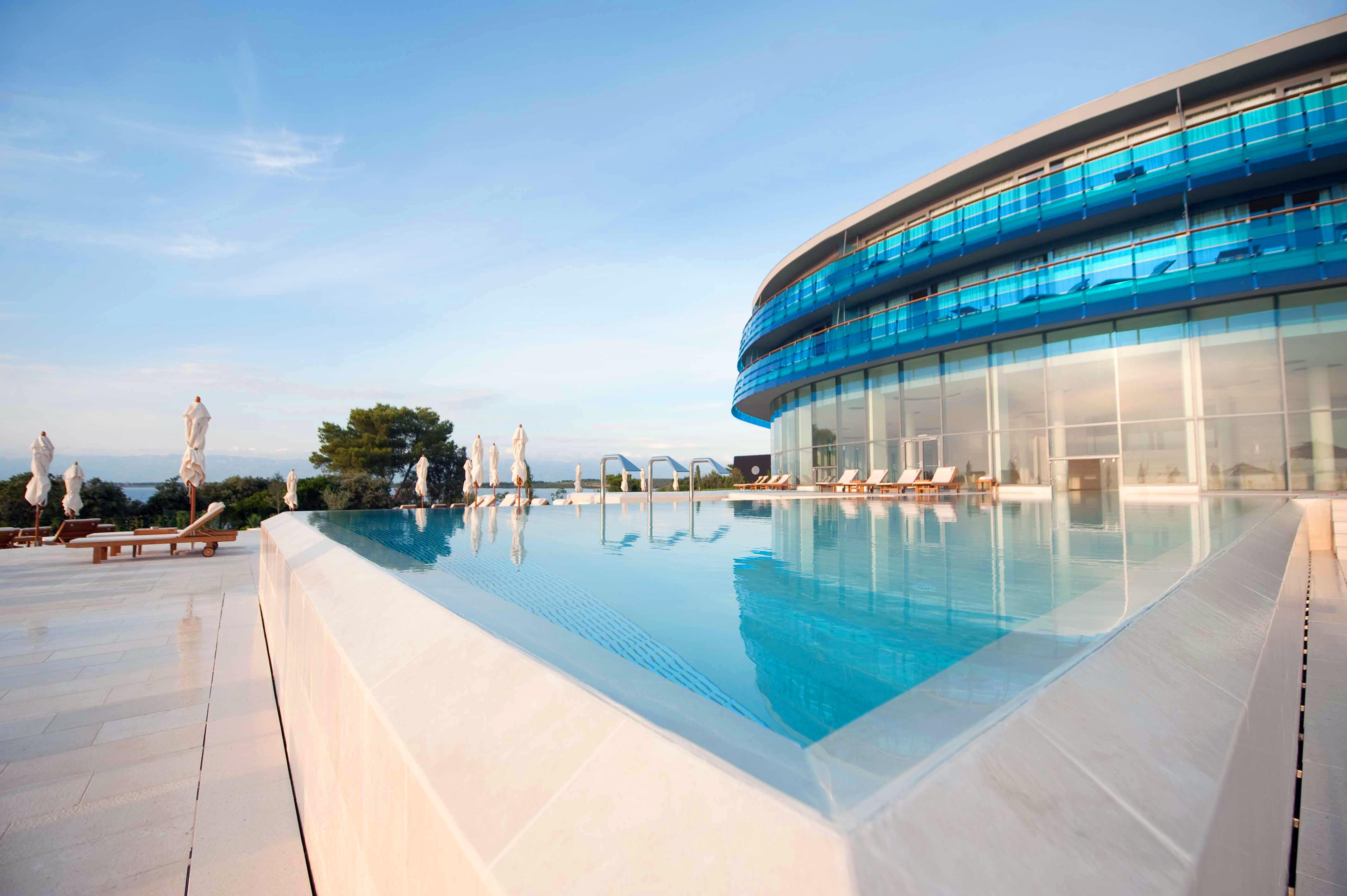 Falkensteiner Hotel & Spa Iadera Petrcane Ngoại thất bức ảnh The hotel's swimming pool